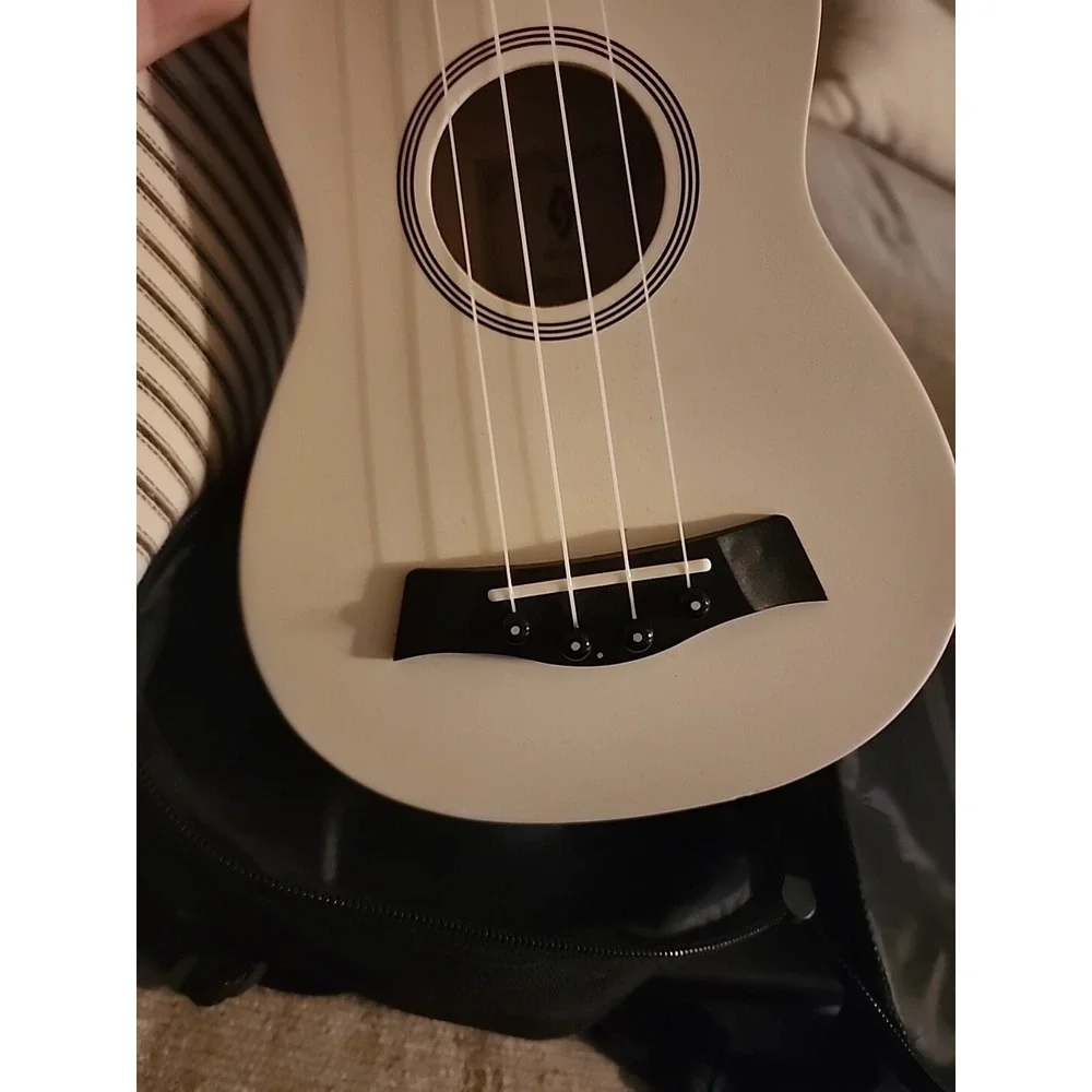 Not Home Ukulele With Case 23 Inch Wooden White Ukulele Model UK21